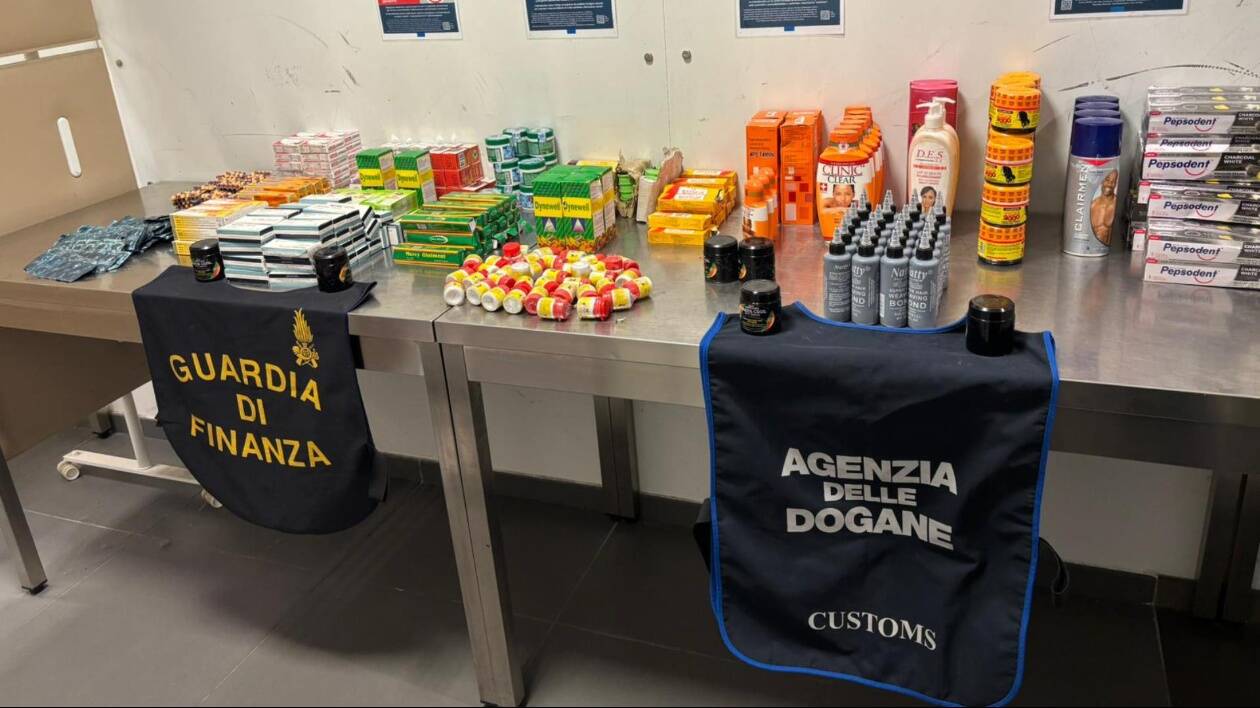 Aeroporto di Bologna, sequestrati 12mila farmaci e cosmetici illegali: 14 denunciati