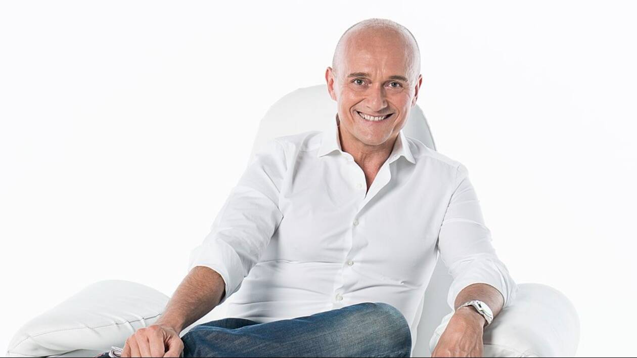 Alfonso Signorini indagato per violenza sessuale ed estorsione