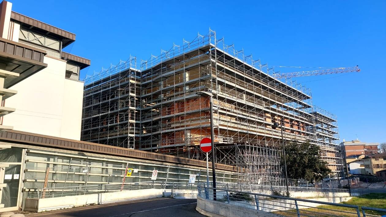 Muzzarelli: 'Dalla Regione 54 milioni di investimenti per la sanità modenese'