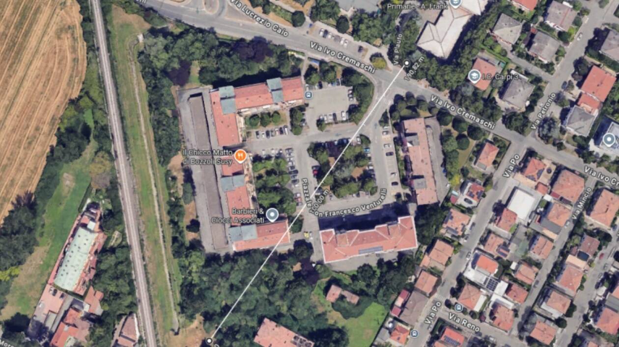 Carpi, ripetitore telefonico nel parco giochi: oltre 1000 firme per dire no