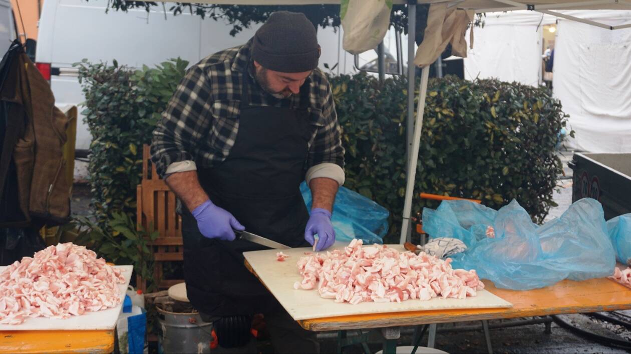 Pcaria: domenica a Campogalliano si 'disfa' il maiale in piazza