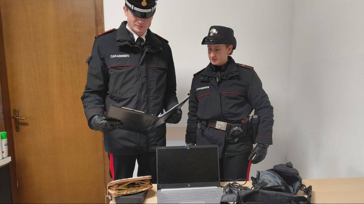 Vignola: furti in bar e libreria, arrestati due stranieri irregolari