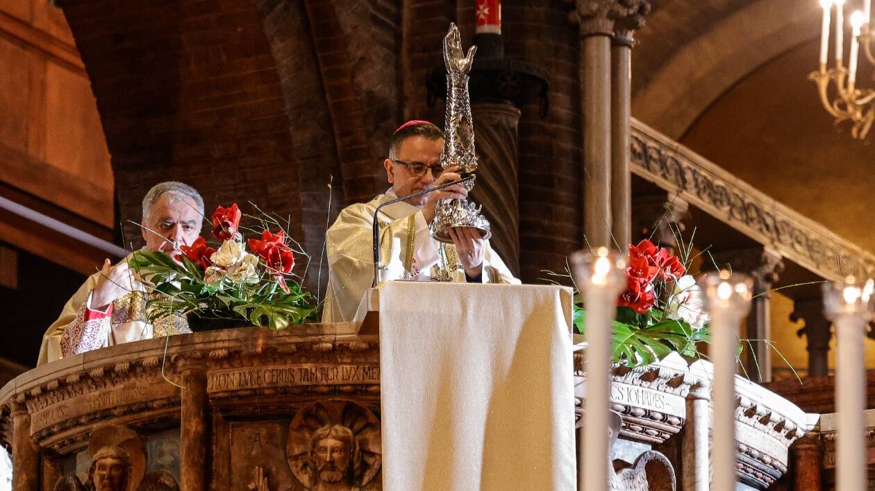 San Geminiano: dal pulpito l’elogio delle istituzioni, mentre Modena perde soldi pubblici