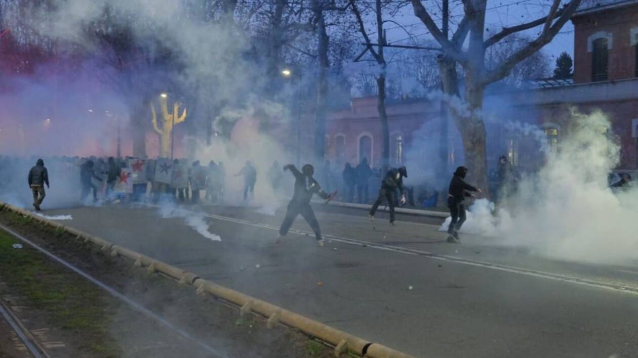 Violenze di Torino, il Pd di Modena: 'Solidarietà ai poliziotti'