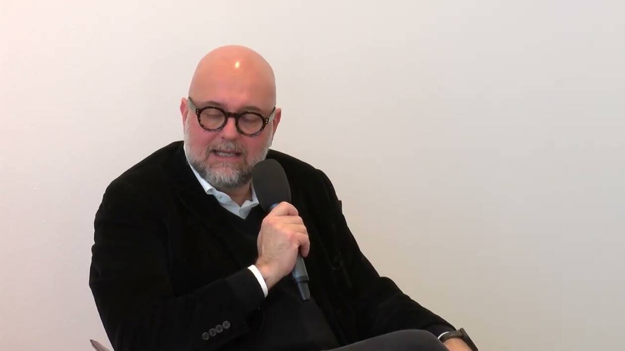 Scandalo Fondazione, giravolta del sindaco Mezzetti: da 'assordante silenzio' a 'stima per Tiezzi'. Rinnegato paragone con Amo