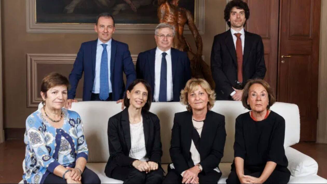 Fondazione di Modena, una partita a scacchi degna di un saturnale