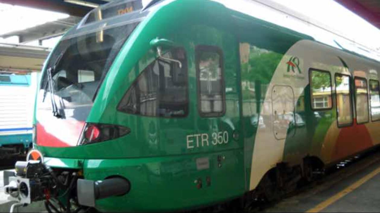 Cavi tranciati alla stazione di Bologna: si indaga negli ambienti anarchici