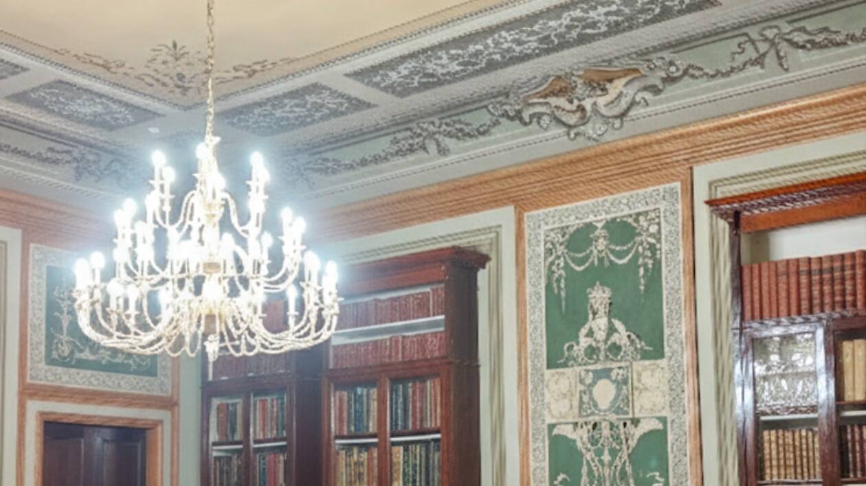 Con 40.000 della Fondazione BSGSP restaurati gli stucchi del salone del rettorato