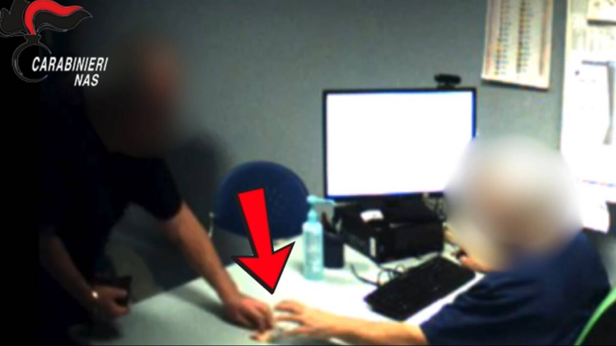 Reggio Emilia, prestazione mediche private non dichiarate: arrestato primario