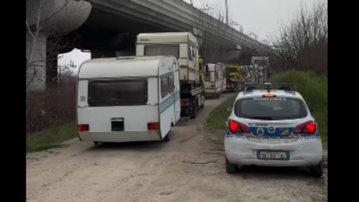 Chiusura campo nomadi abusivo: soddisfazione da Lega e Forza Italia
