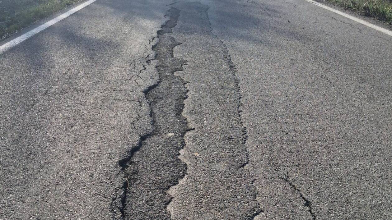 Pedemontana, strade ammalorate e pericolose in 4 comuni: la Provincia introduce il limite dei 30 km/h