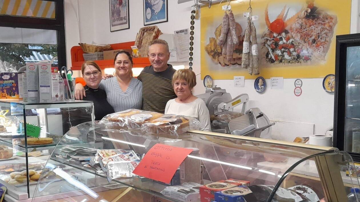 Spaccata mimimarket di Corlo: non è stata colpita solo una vetrina, ma un’idea di paese