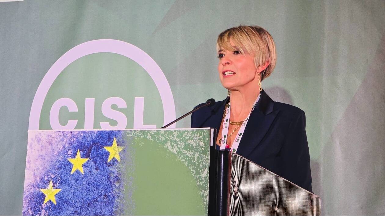 'Caro carburante? 100mila modenesi potrebbero lavorare da remoto'