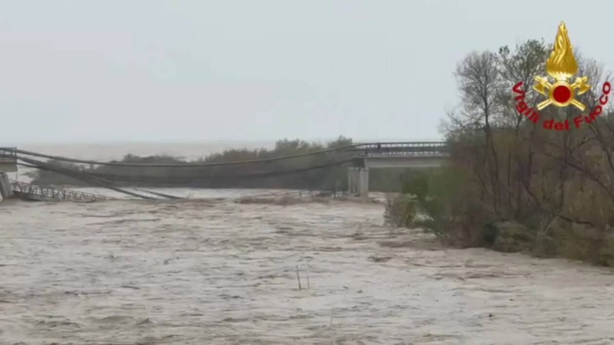Maltempo, crolla il viadotto Trigno in Molise: interrotta la Statale 16 Adriatica