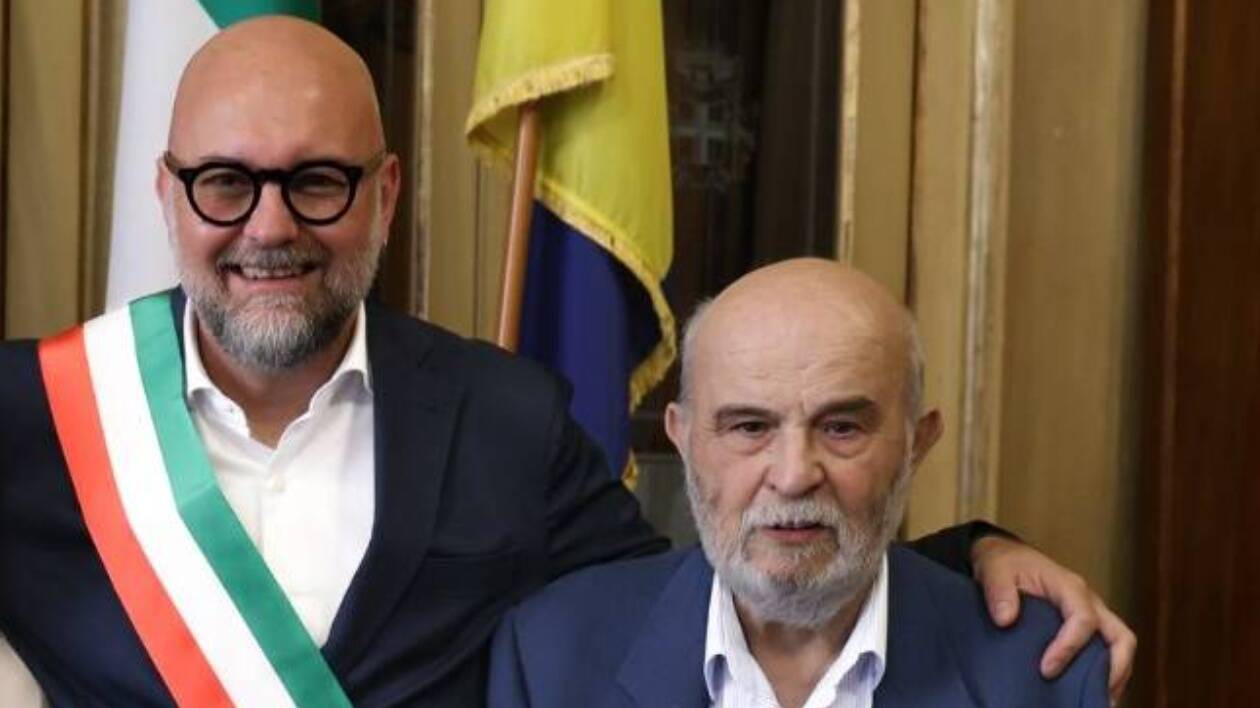 Modena, manutenzione orologi storici in Comune: nuovo incarico da 5mila euro a Zaccarelli