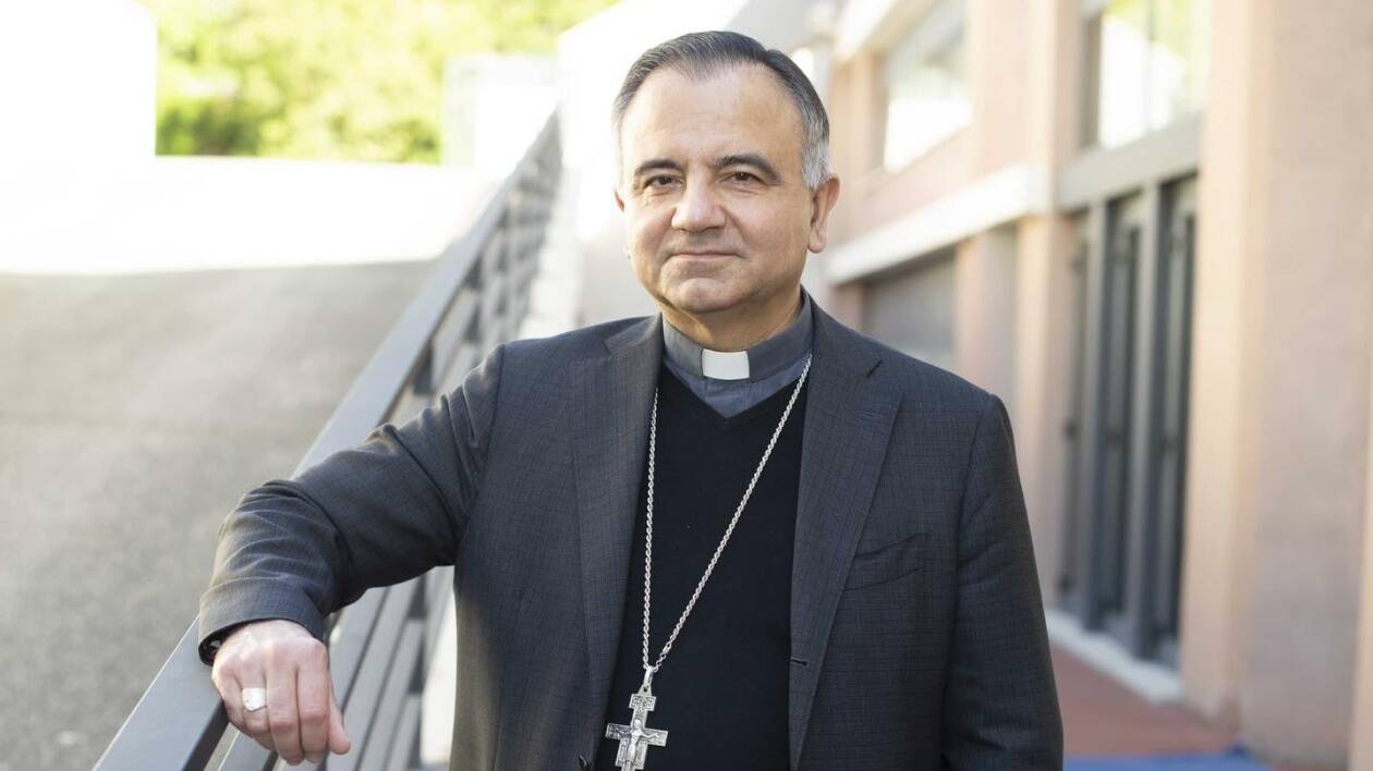 La Pasqua come un Drone: il surreale messaggio pasquale del vescovo