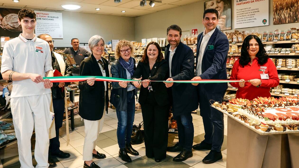 Carpi, inaugurata dal sindaco Righi oggi la Coop Magazzeno rinnovata