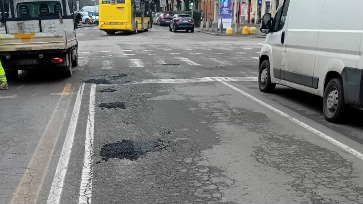 Modena, chiusura buche 2026: affido diretto da 130mila euro a Frantoio Fondovalle