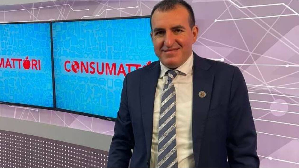 Vincenzo Paldino presenta il suo primo libro ‘Controvento’ al Bper Forum di Modena