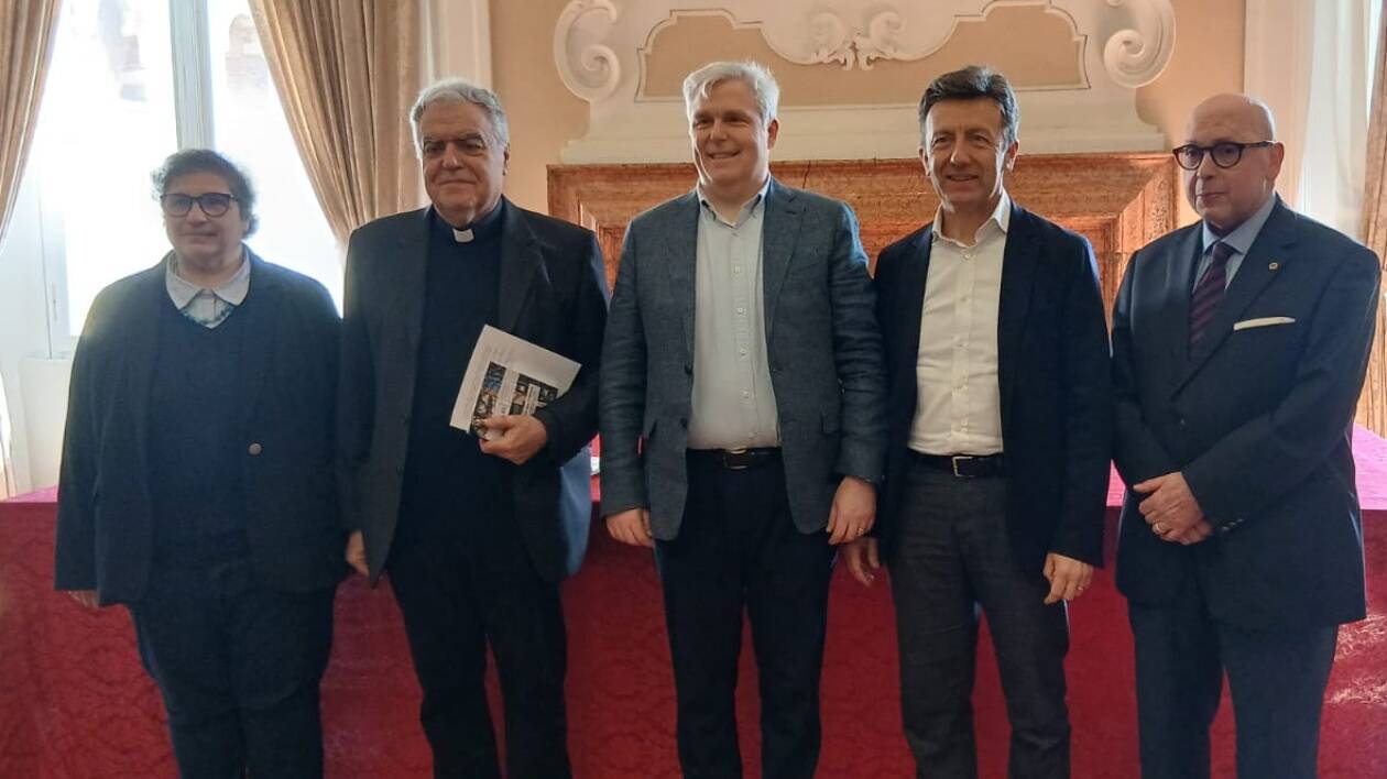 Fondazione Muratori, Maletti e monsignor Gazzetti presentano i dati: oltre 300 alloggi per bisognosi