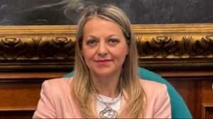 https://www.lapressa.it/articles/079077/laura-cavandoli-casa-sfratti-TN.jpg