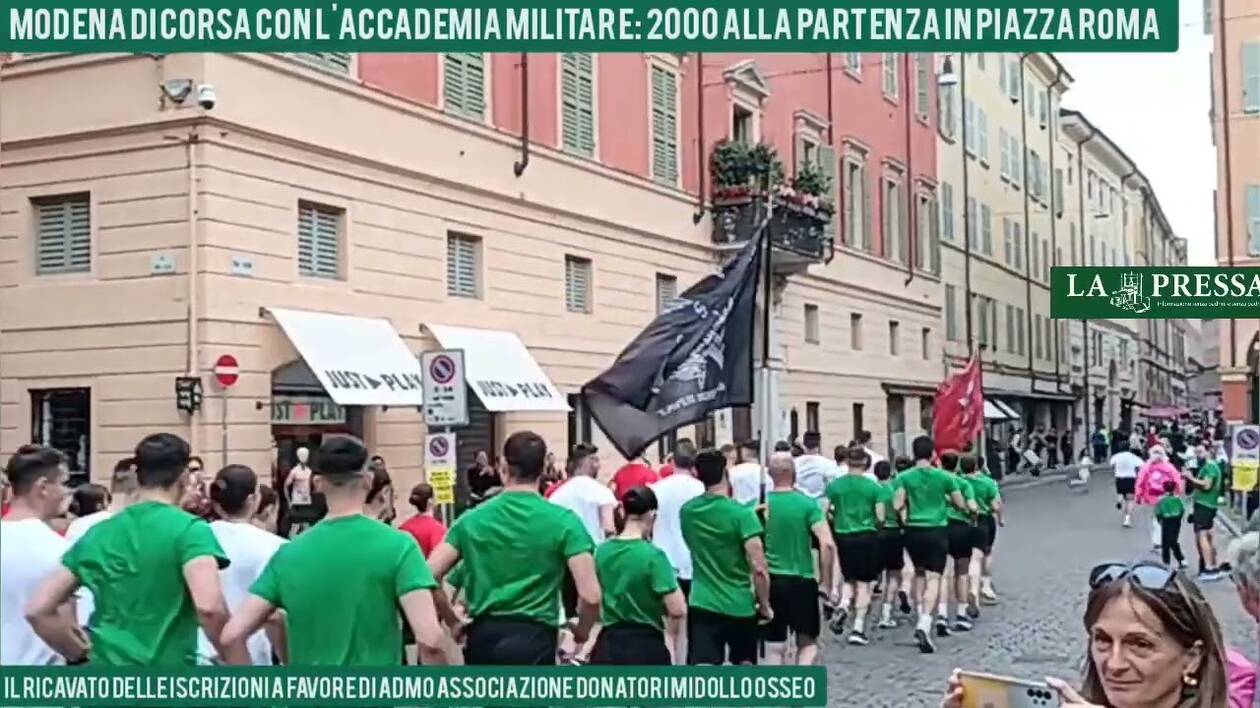Modena di corsa con l'Accademia: in 2000 in partenza da Piazza Roma