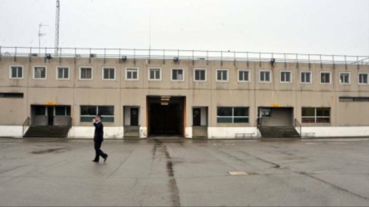 Modena, 44enne si toglie la vita in carcere: il Sant'Anna ha il primato per il maggior numero di suicidi