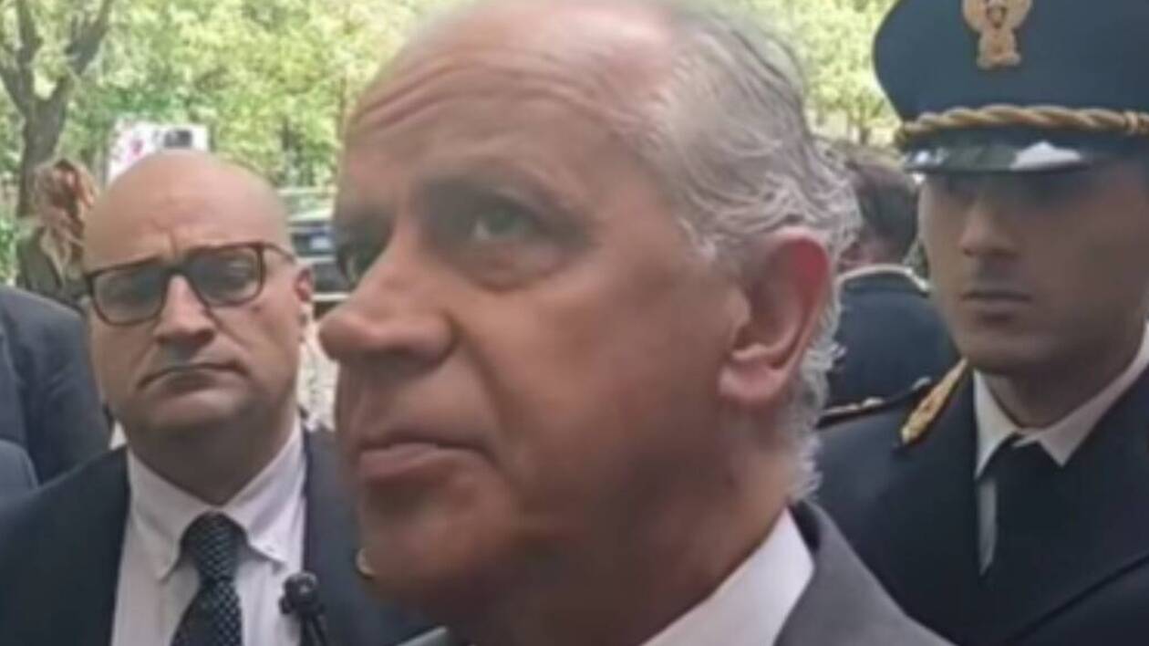 Renzi: 'Piantedosi, tutto a posto, non è che qualcuno se l'è perso Salim?'