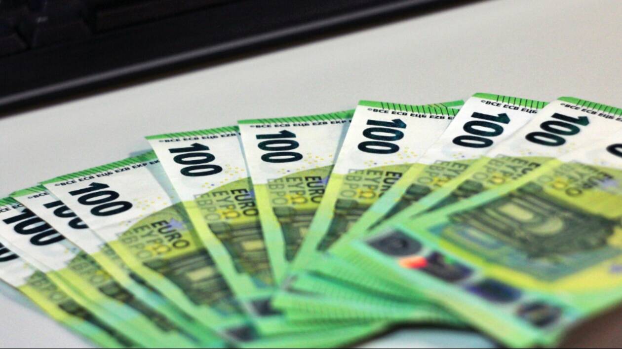 Bce verso un rialzo dei tassi: inflazione record e tensioni globali spingono Francoforte