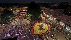 https://www.lapressa.it/articles/079978/maranello-notte-rossa-TN.jpg