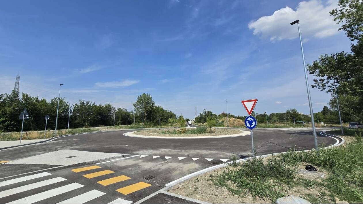 Modena, ecco la nuova rotatoria in via Da Vinci