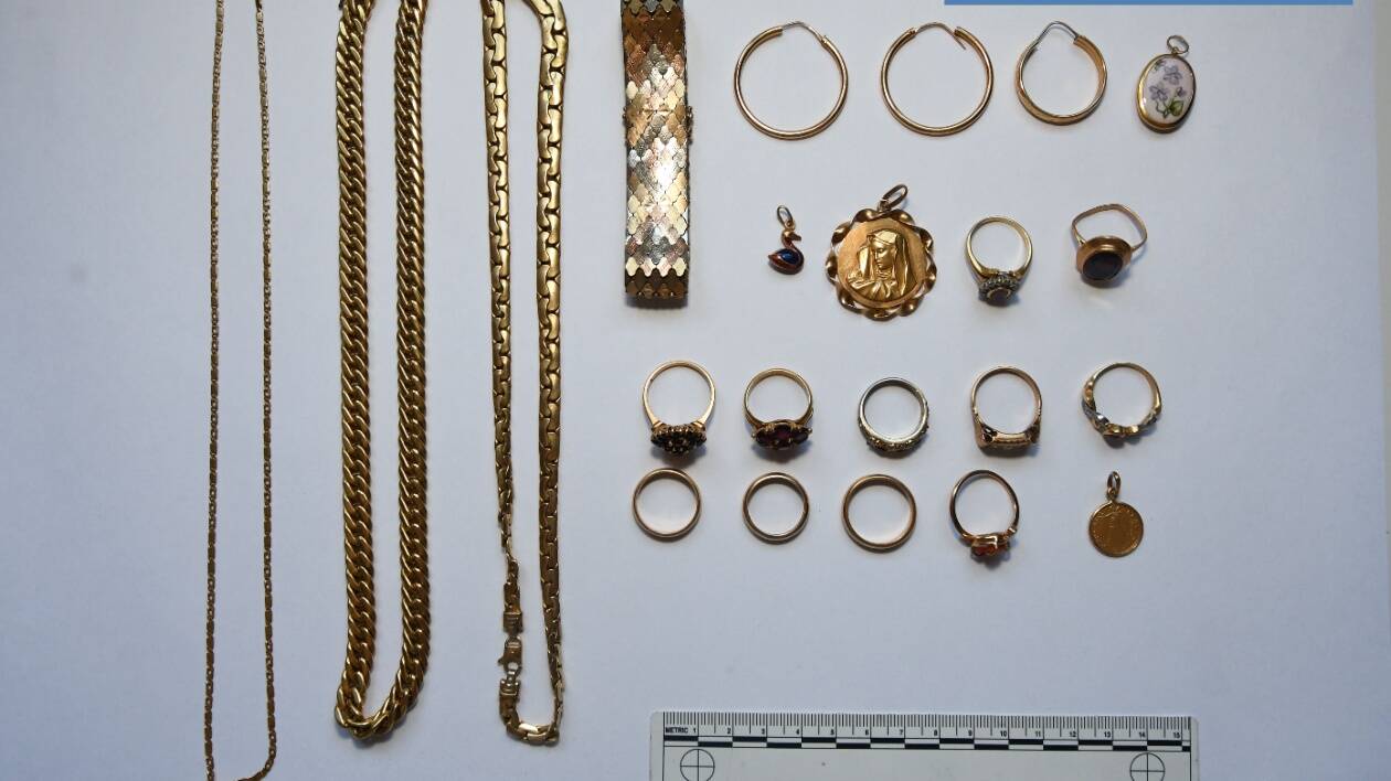 Nonantola, 50enne napoletano truffa anziana signora: arrestato in flagranza