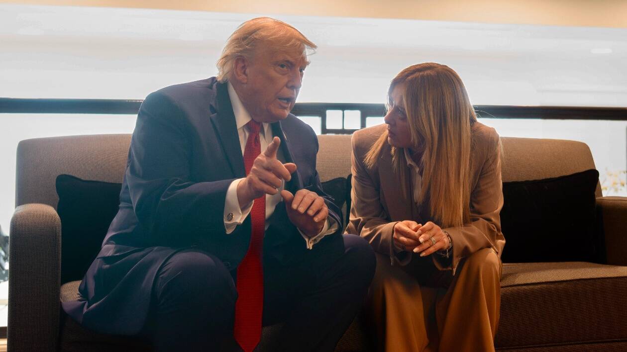 Meloni e Trump ora sono ai dispetti. 'Vuole tornare amica per far risalire i suoi numeri'. 'Pensa alla tua popolarità'