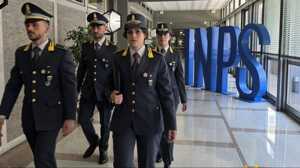 https://www.lapressa.it/articles/080293/reddito-di-cittadinanza-TN.jpg