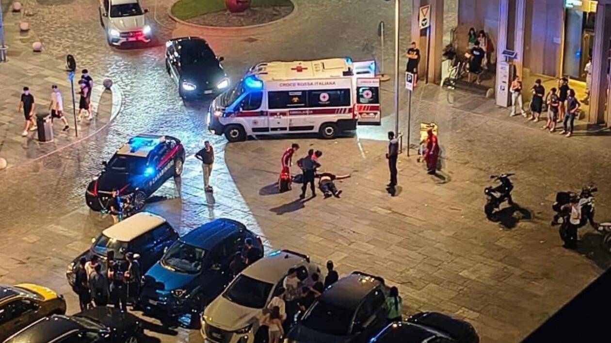 Ubriaco scatena il caos, poi viene aggredito: il caso diventa politico
