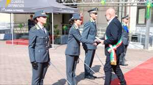 https://www.lapressa.it/articles/080365/modena-finanza-TN.jpg
