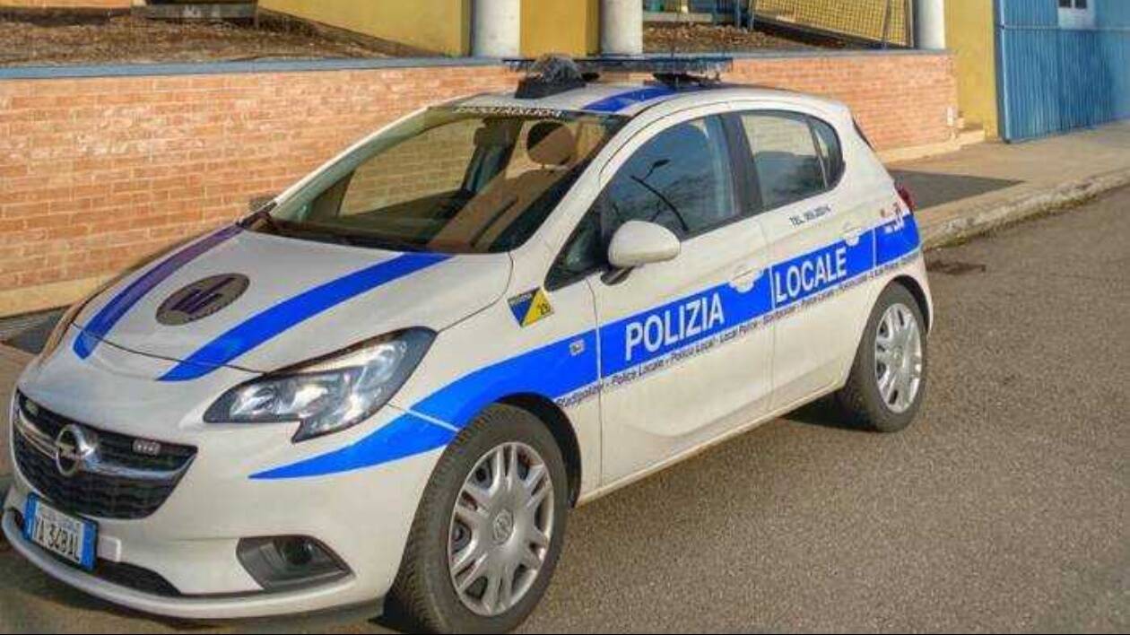 Modena, spaccio in zona Tempio: polizia locale arresta 30enne nigeriano