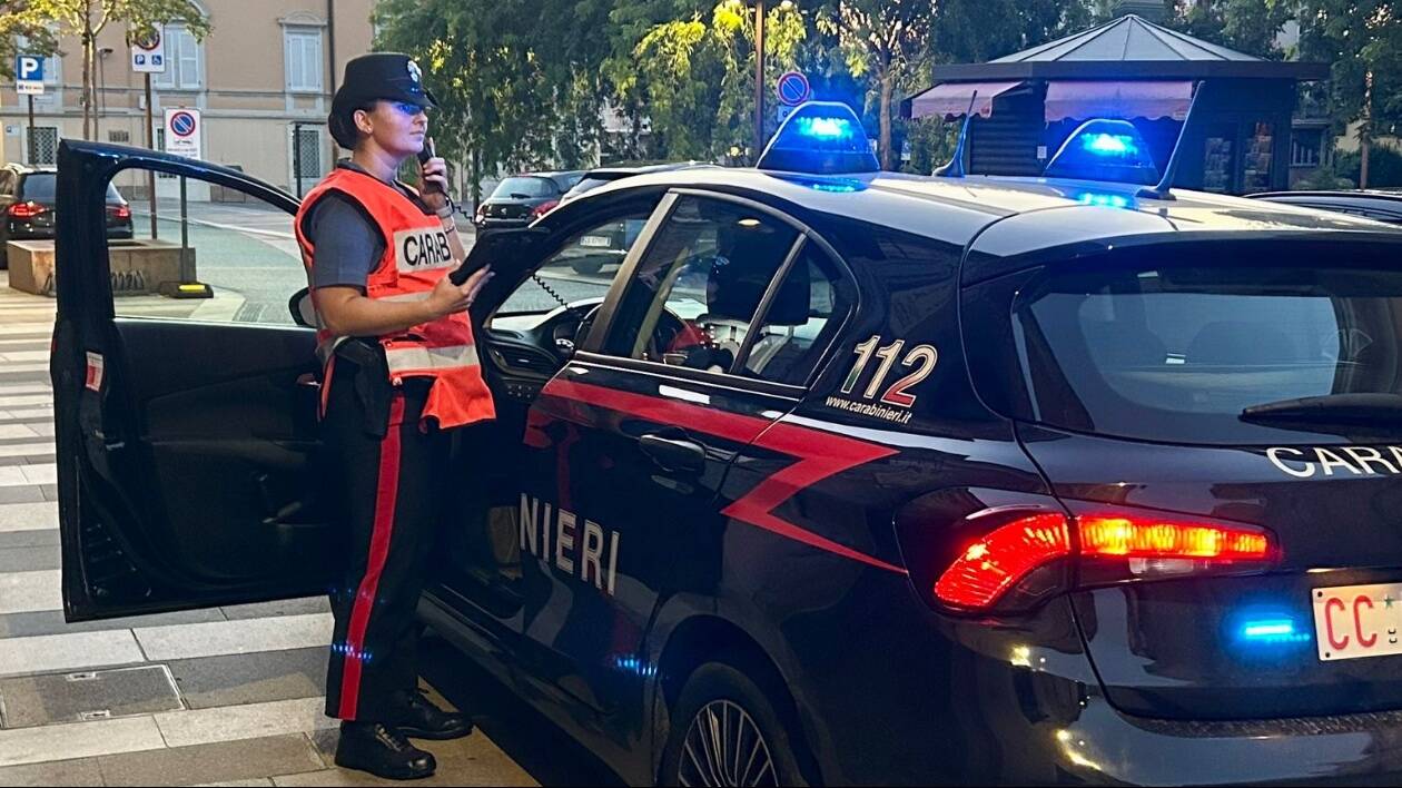 Modena, lancia due molotov contro la casa della ex: in carcere 24enne