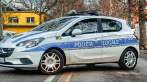 https://www.lapressa.it/articles/080661/isola-ecologica-modena-calamita-TN.jpg