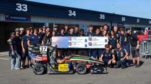 https://www.lapressa.it/articles/081107/formula-student-silverstone-unimore-muner-motorvehicle-university-TN.jpg