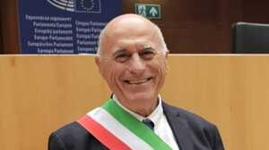 https://www.lapressa.it/articles/081136/rifiuti-modena-TN.jpg