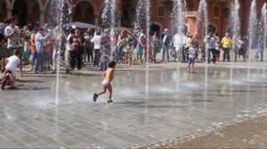https://www.lapressa.it/articles/081227/modena-caldo-TN.jpg