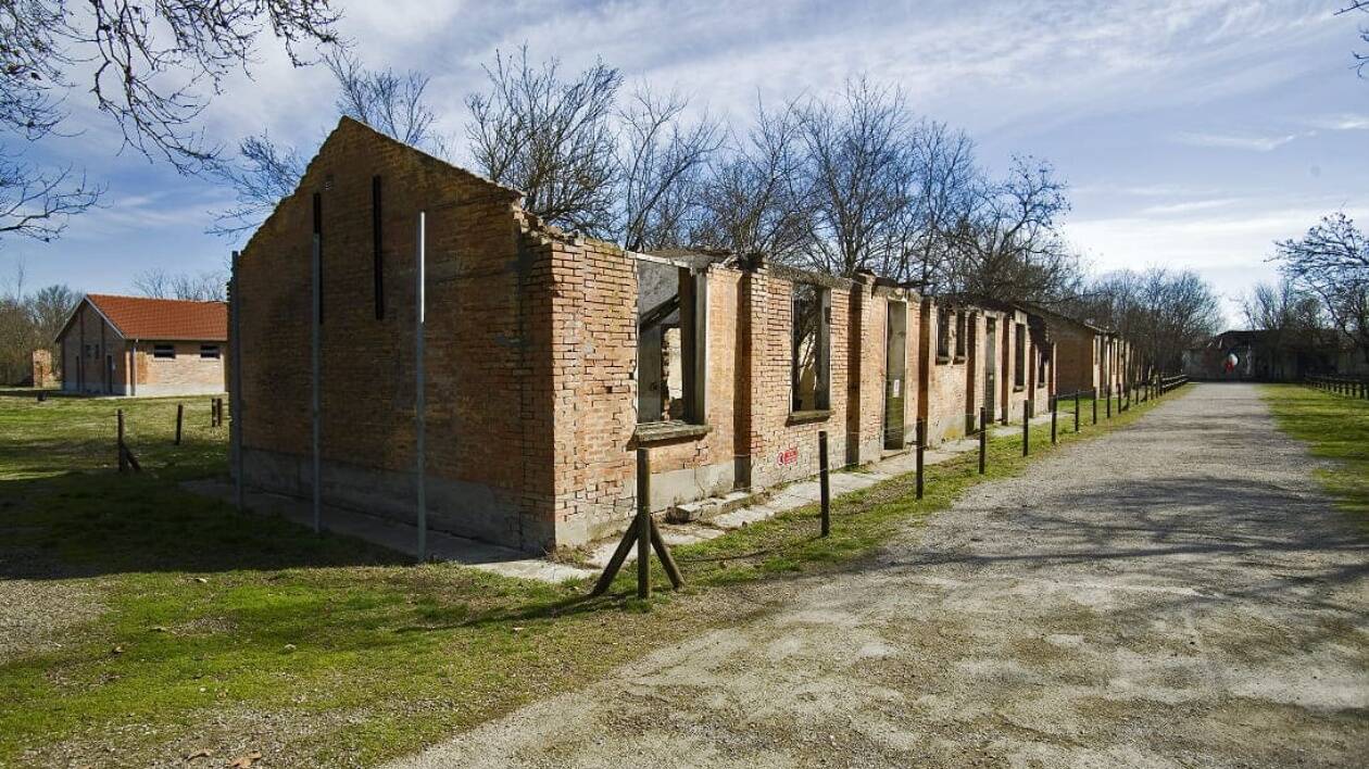 Fondazione Fossoli: ad agosto aperture estive e visite guidate speciali per scoprire i luoghi della Memoria