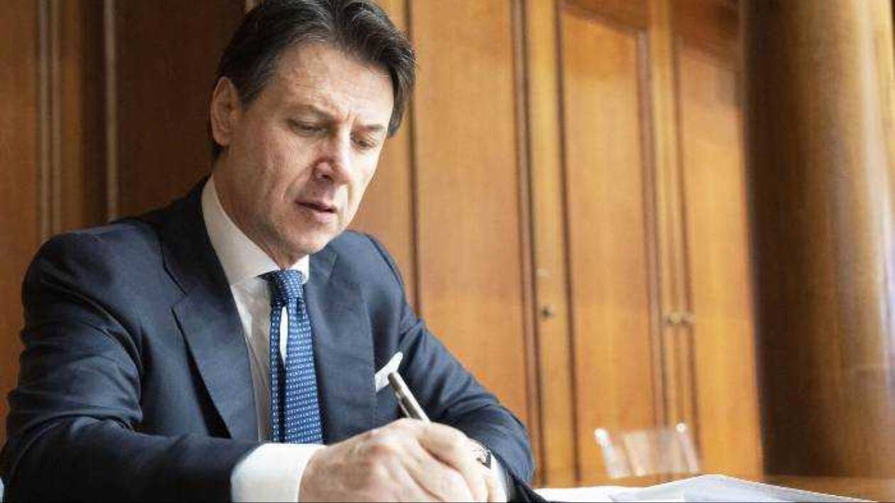 Conte al contrattacco in commissione Covid