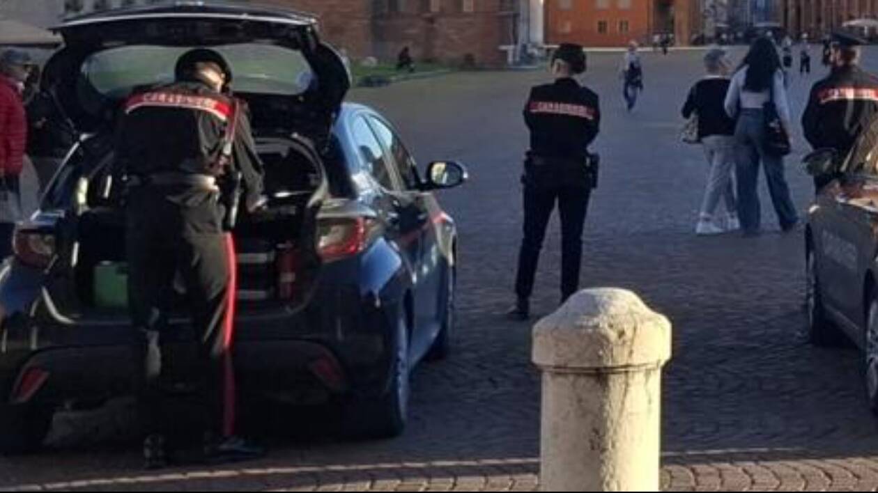 Novi di Modena: lite familiare degenera, 53enne tunisino aggredisce moglie e figli minorenni