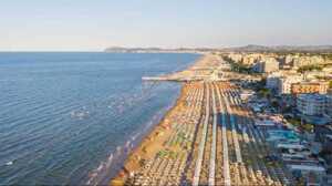 https://www.lapressa.it/articles/081555/turismo-riviera-TN.jpg