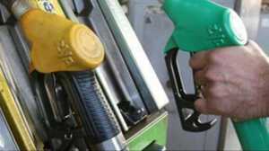 https://www.lapressa.it/articles/081650/carburante-trump-TN.jpg