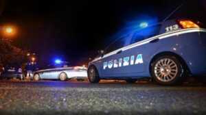 https://www.lapressa.it/articles/081694/polizia-di-stato-braccialetto-elettronico-evasione-domiciliari-TN.jpg