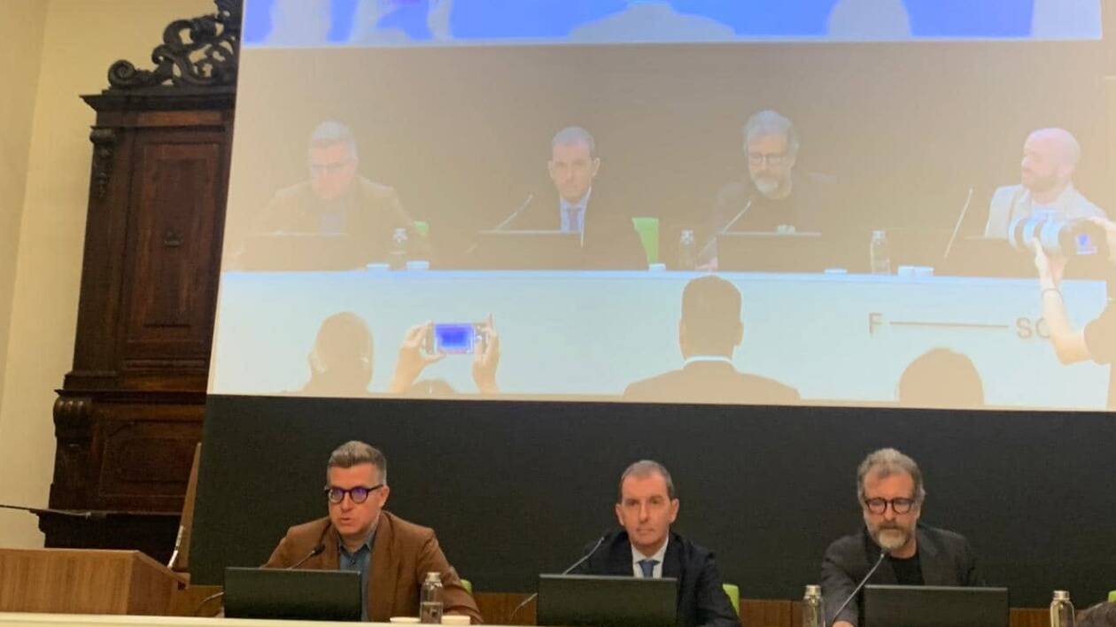 Modena, 100mila euro dal Comune al giornalismo d'inchiesta 'Bella ciao': si premiano solo i giornalisti 'amici'