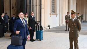 https://www.lapressa.it/articles/081924/accademia-militare-TN.jpg